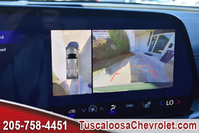 New 2027 Chevrolet Traverse LT w/ Driver Confidence Package FWD image 30