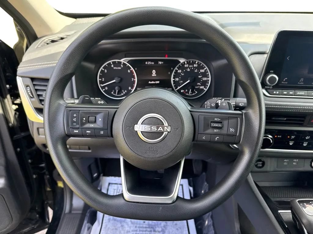 Used 2024 Nissan Rogue S FWD image 15
