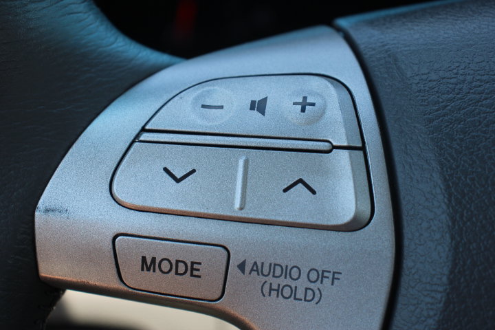 Used 2011 Toyota Camry XLE w/ XLE Extra-Value Pkg #2 FWD image 25