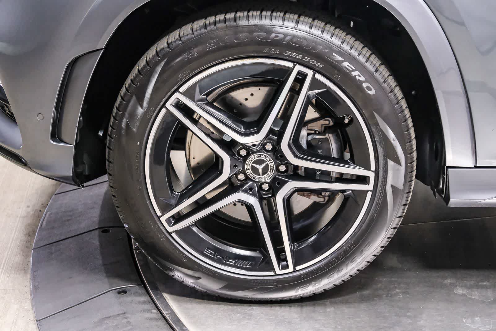 Certified 2023 Mercedes-Benz GLS 450 4MATIC image 9