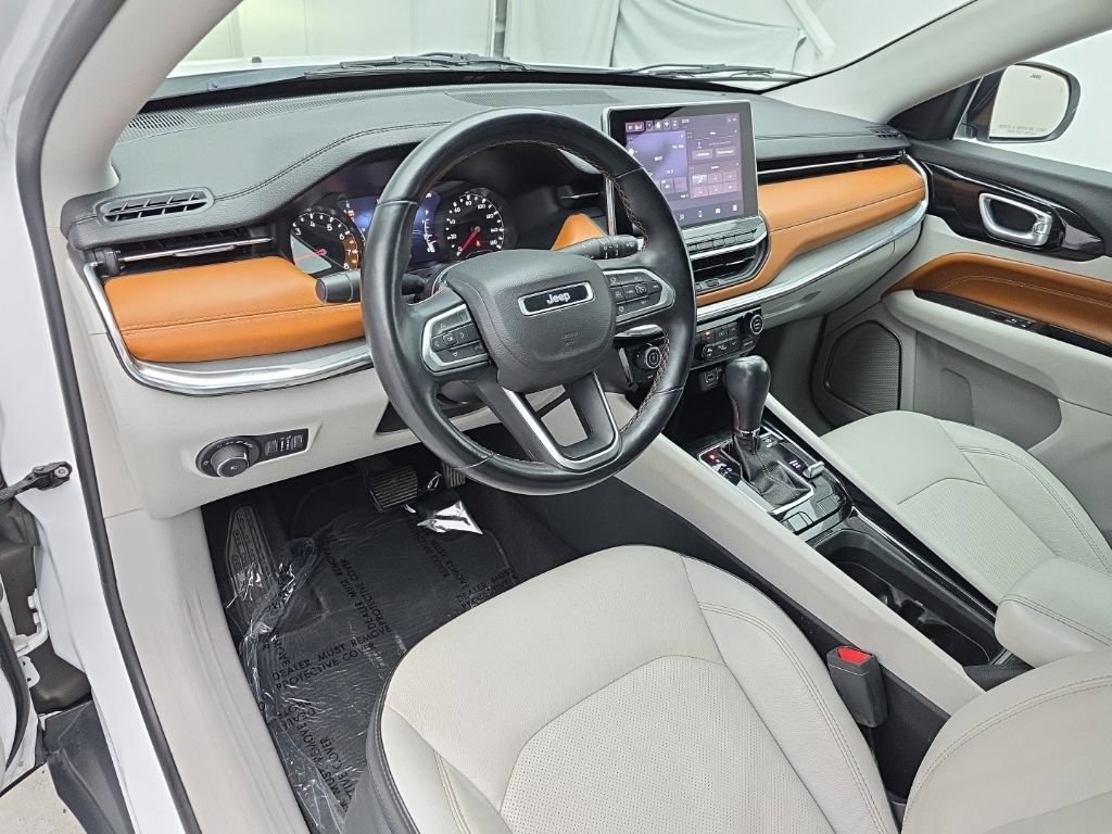 Used 2022 Jeep Compass Limited AWD/4WD image 16