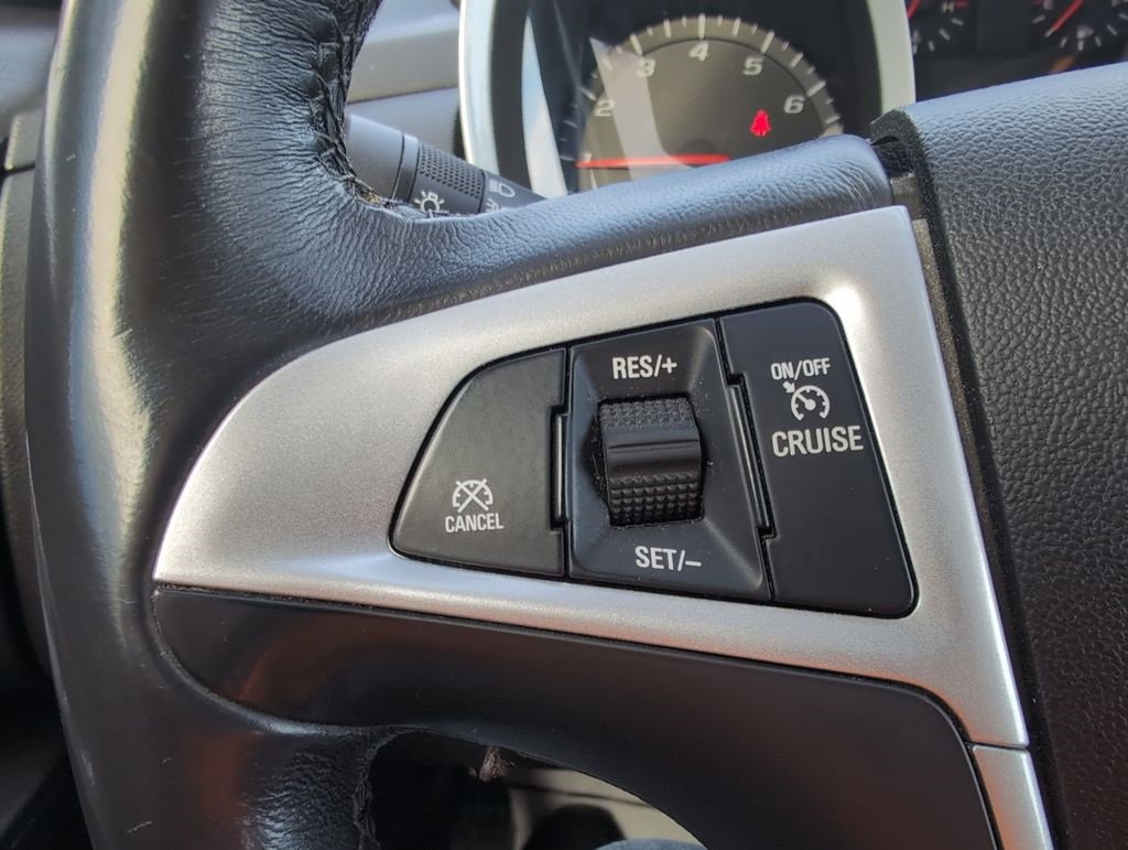 Used 2017 Chevrolet Equinox LT w/ Convenience Package image 16