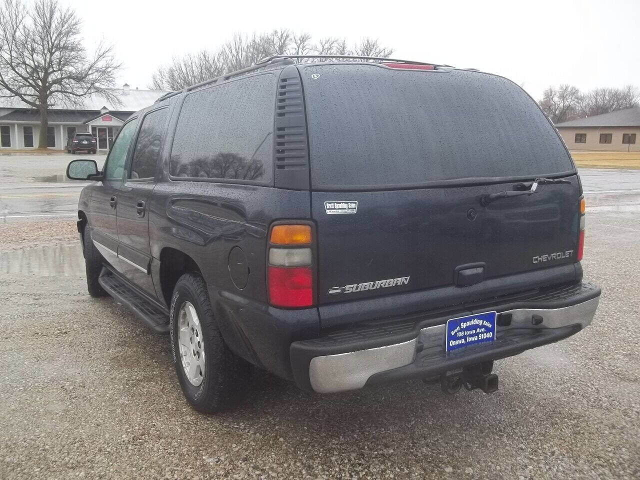 Used 2004 Chevrolet Suburban LT w/ Preferred Equipment Group image 7
