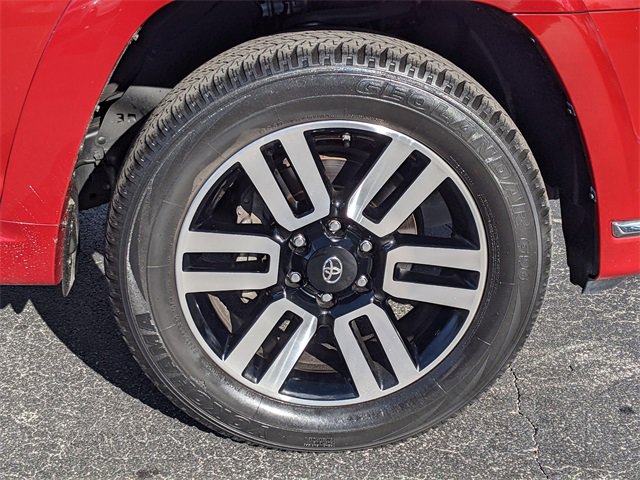 Used 2021 Toyota 4Runner Limited image 9