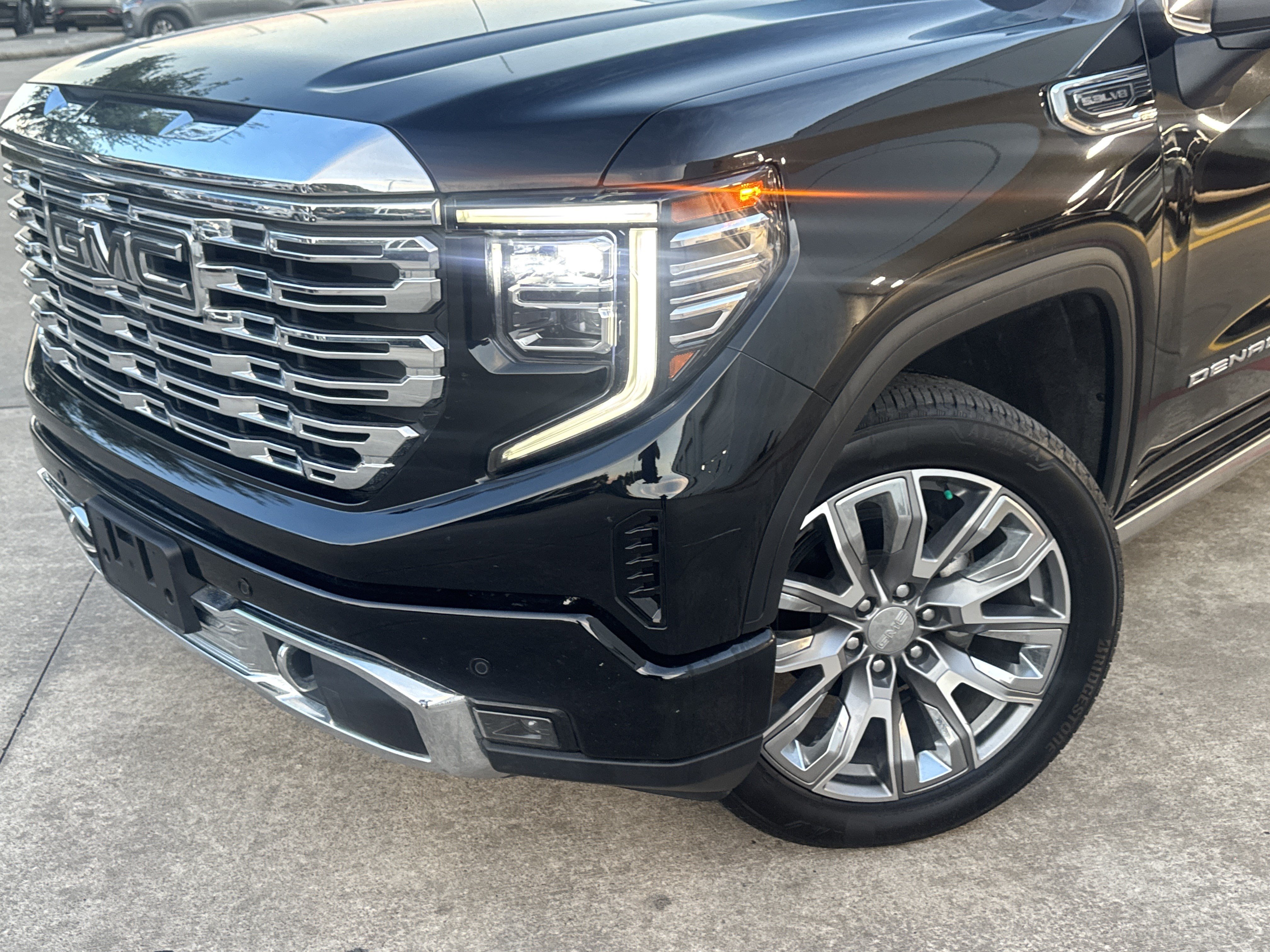 Used 2024 GMC Sierra 1500 Denali w/ Denali Reserve Package RWD image 2