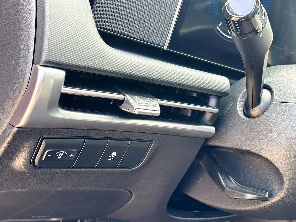 Certified 2026 Hyundai Tucson SE image 10