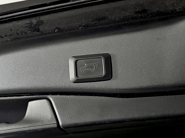 Used 2022 Toyota RAV4 XLE w/ Convenience Package image 31