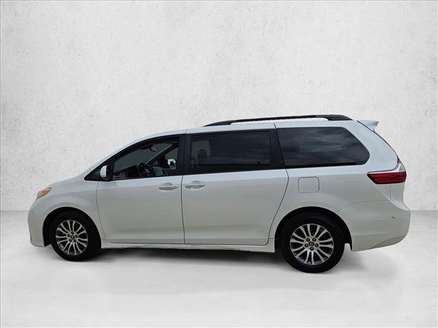 Used 2018 Toyota Sienna XLE FWD image 8