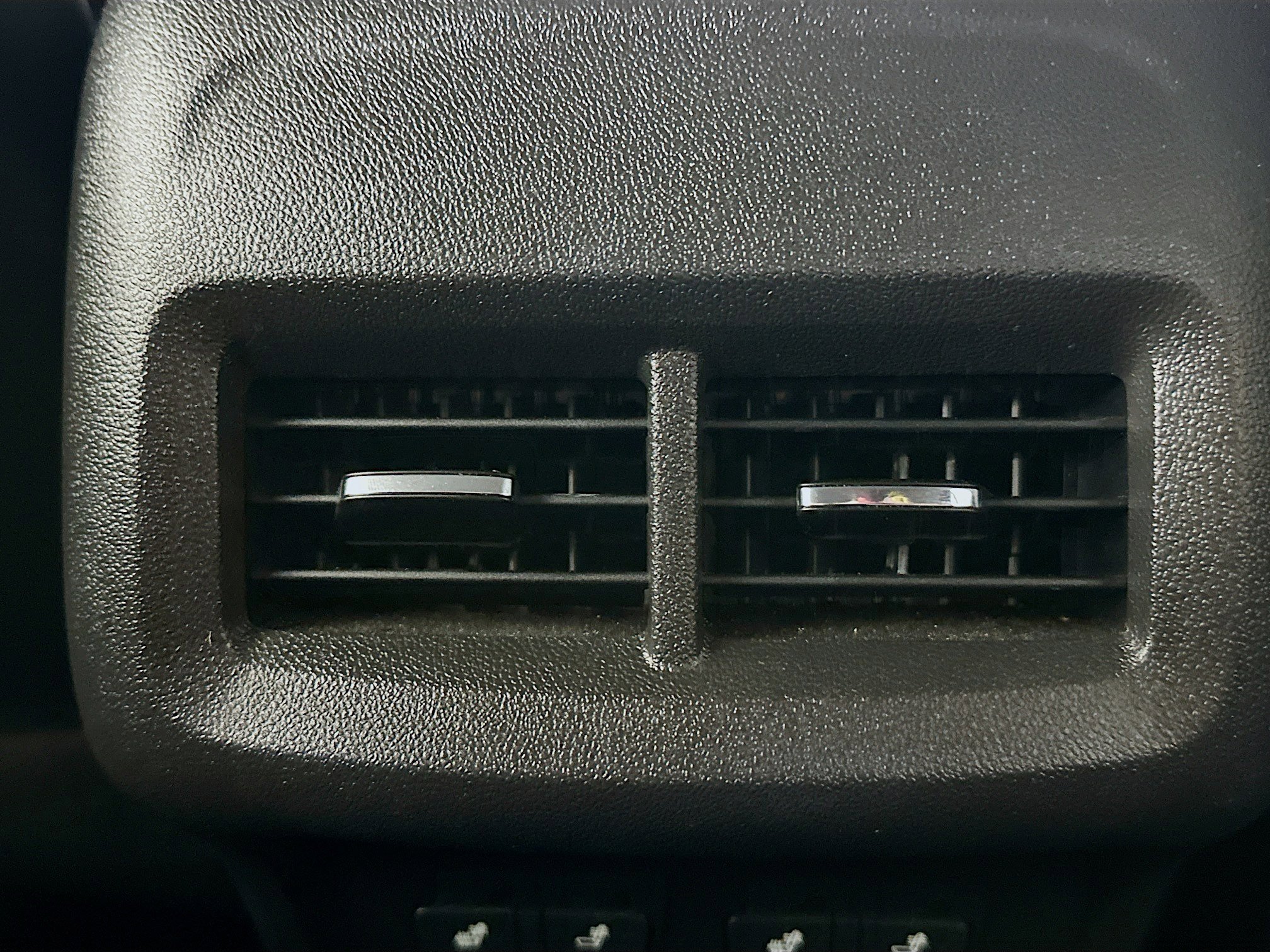 Used 2020 Chevrolet Equinox Premier image 26