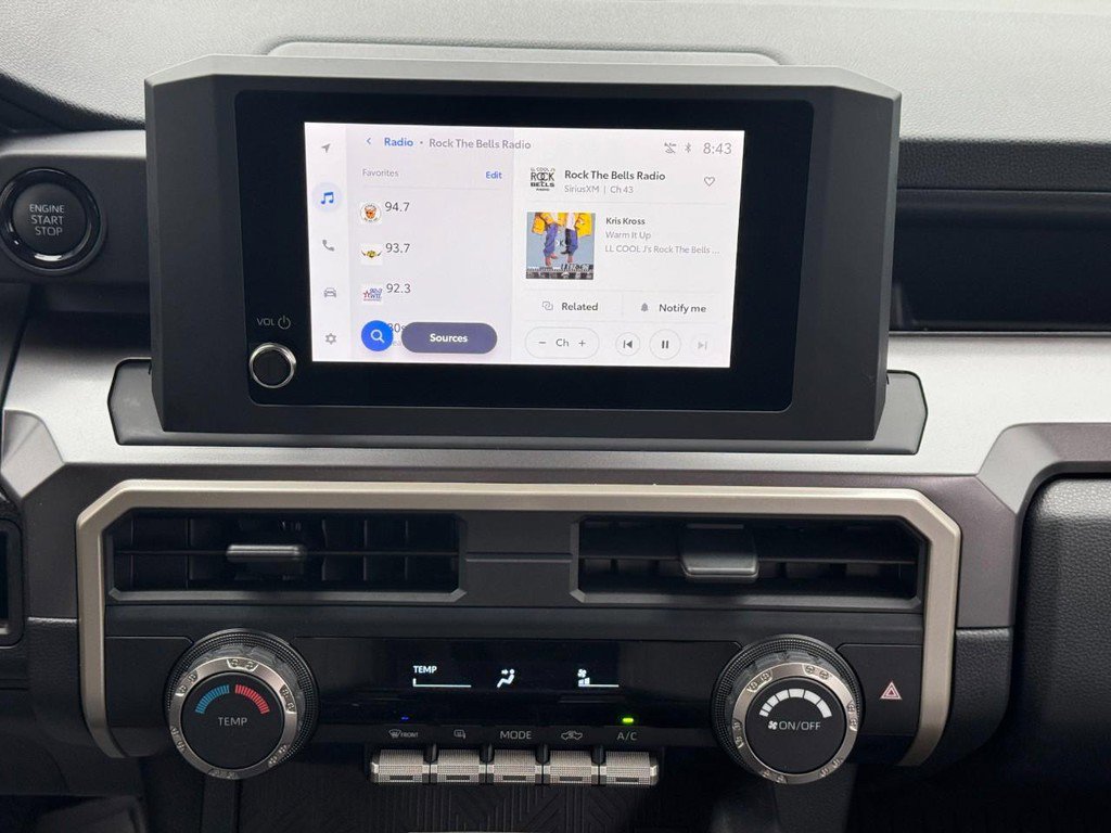 Certified 2025 Toyota Tacoma SR5 AWD/4WD image 14