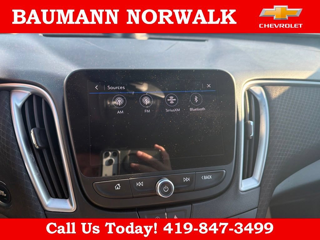 Used 2024 Chevrolet Malibu LT FWD image 28