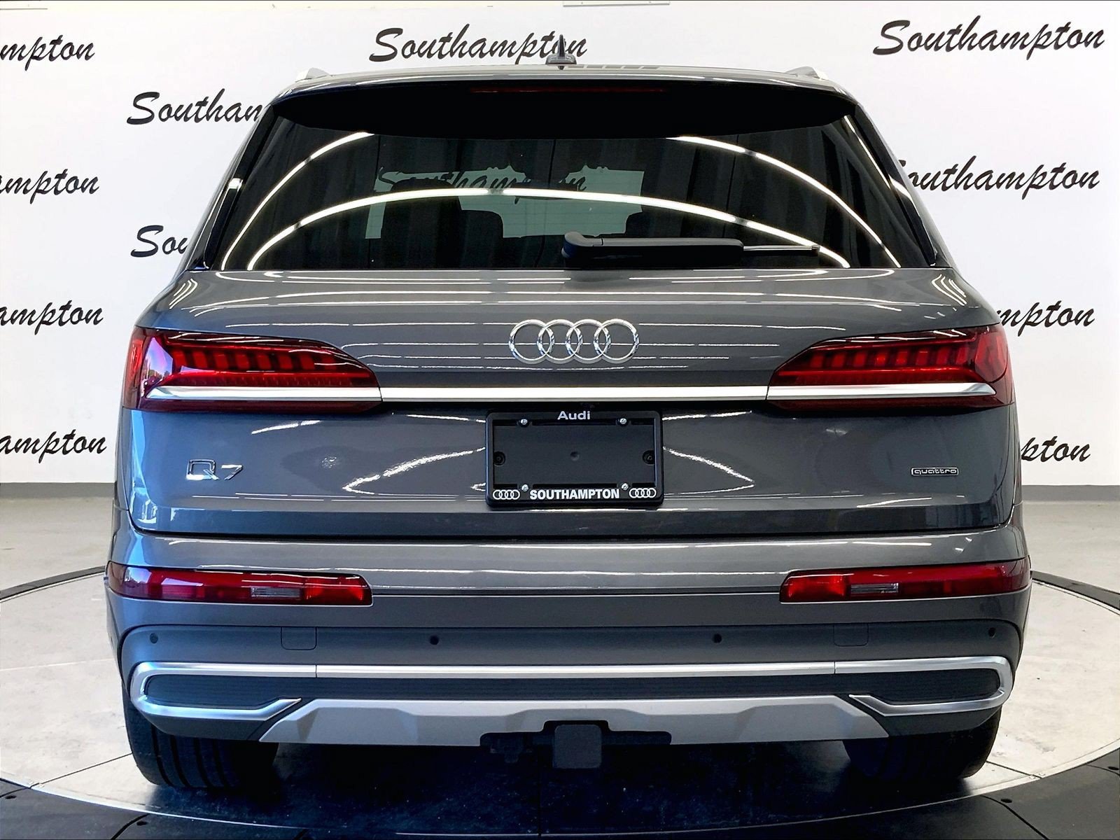 Certified 2023 Audi Q7 2.0T Premium w/ Convenience Package AWD/4WD image 3