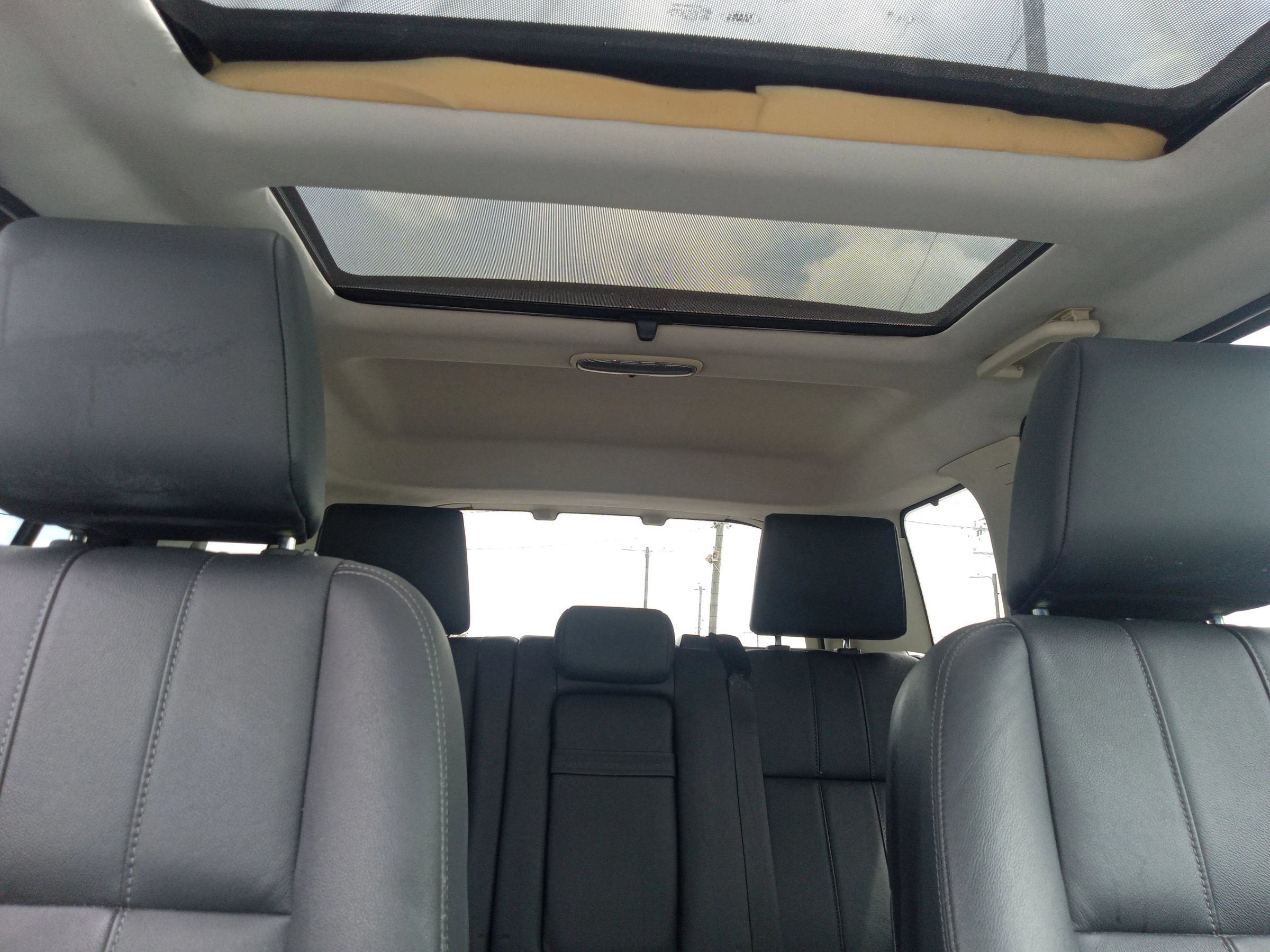 Used 2011 Land Rover LR2 HSE AWD/4WD image 19