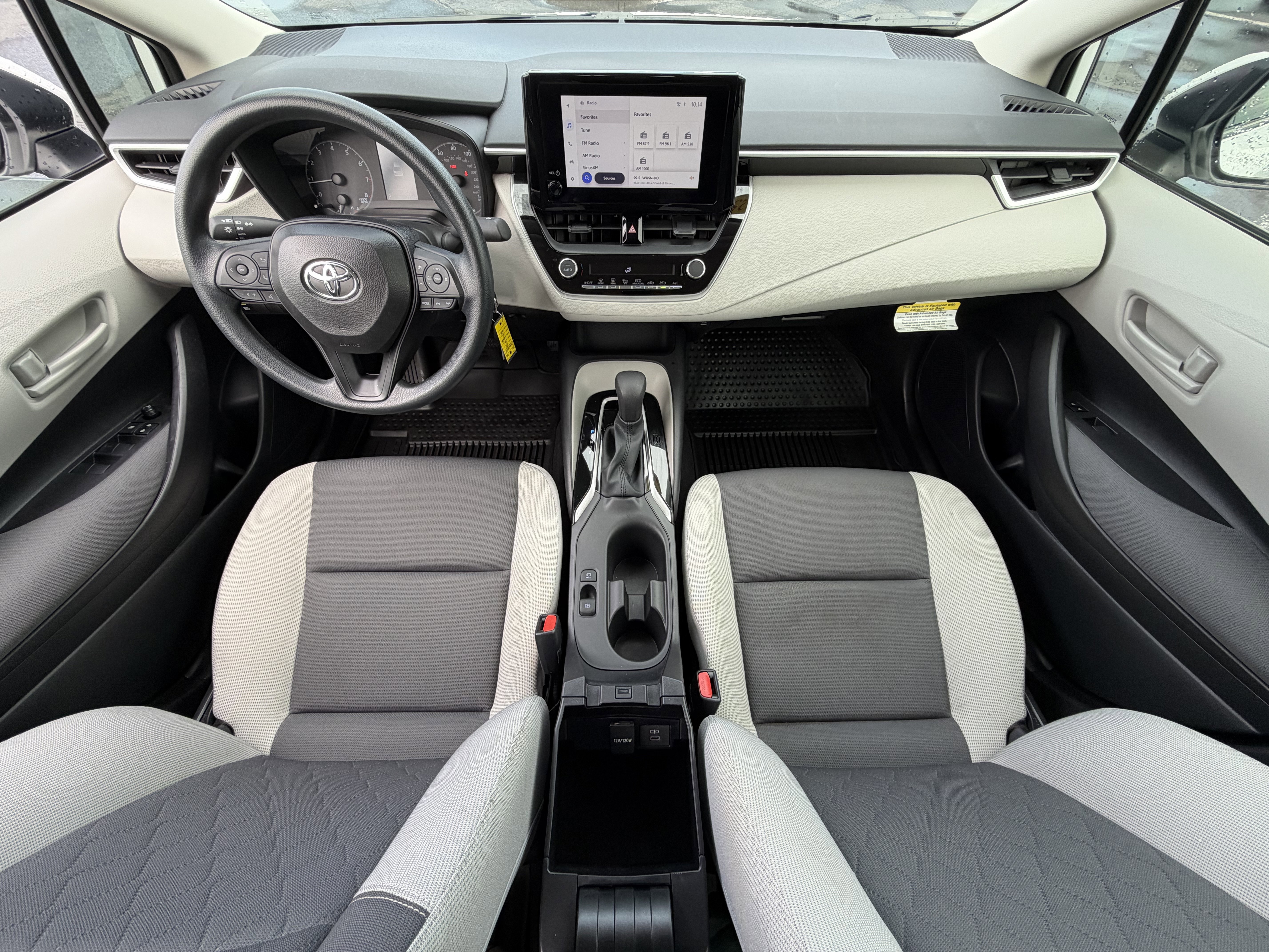 Used 2025 Toyota Corolla LE image 18