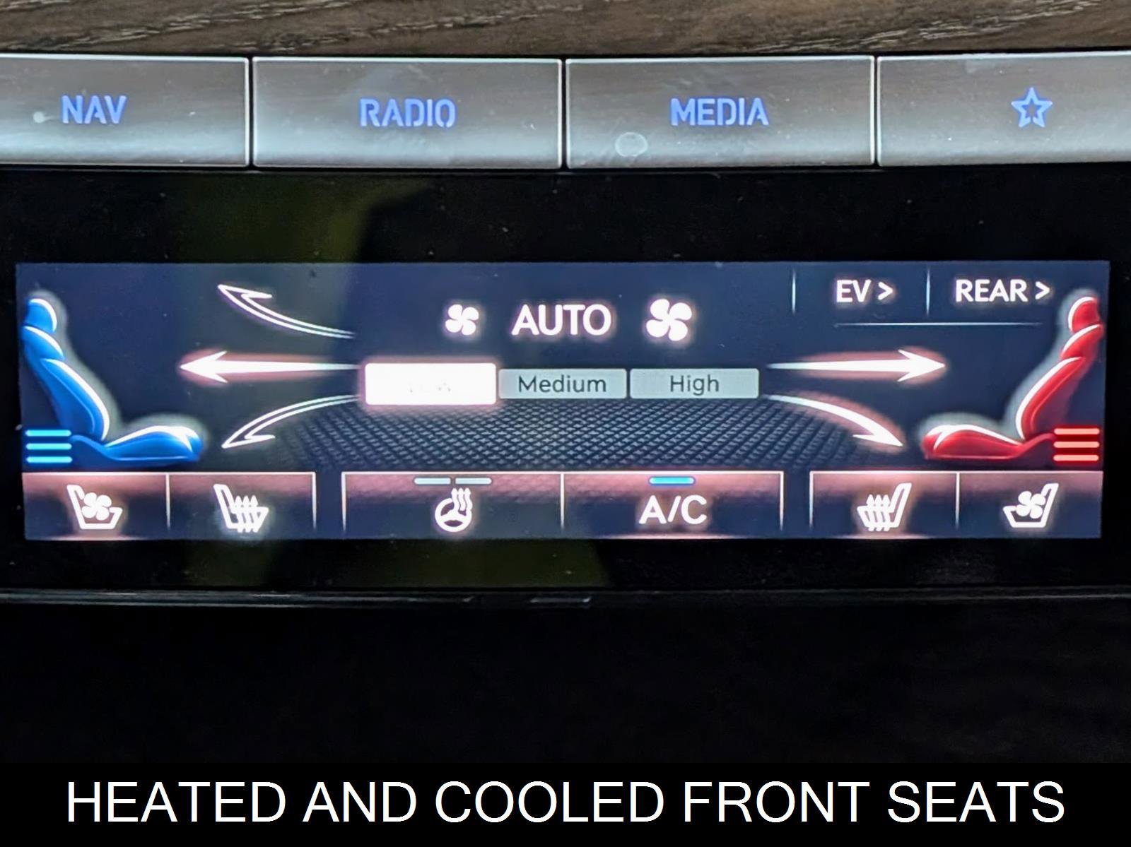 Used 2024 Genesis G80 image 27
