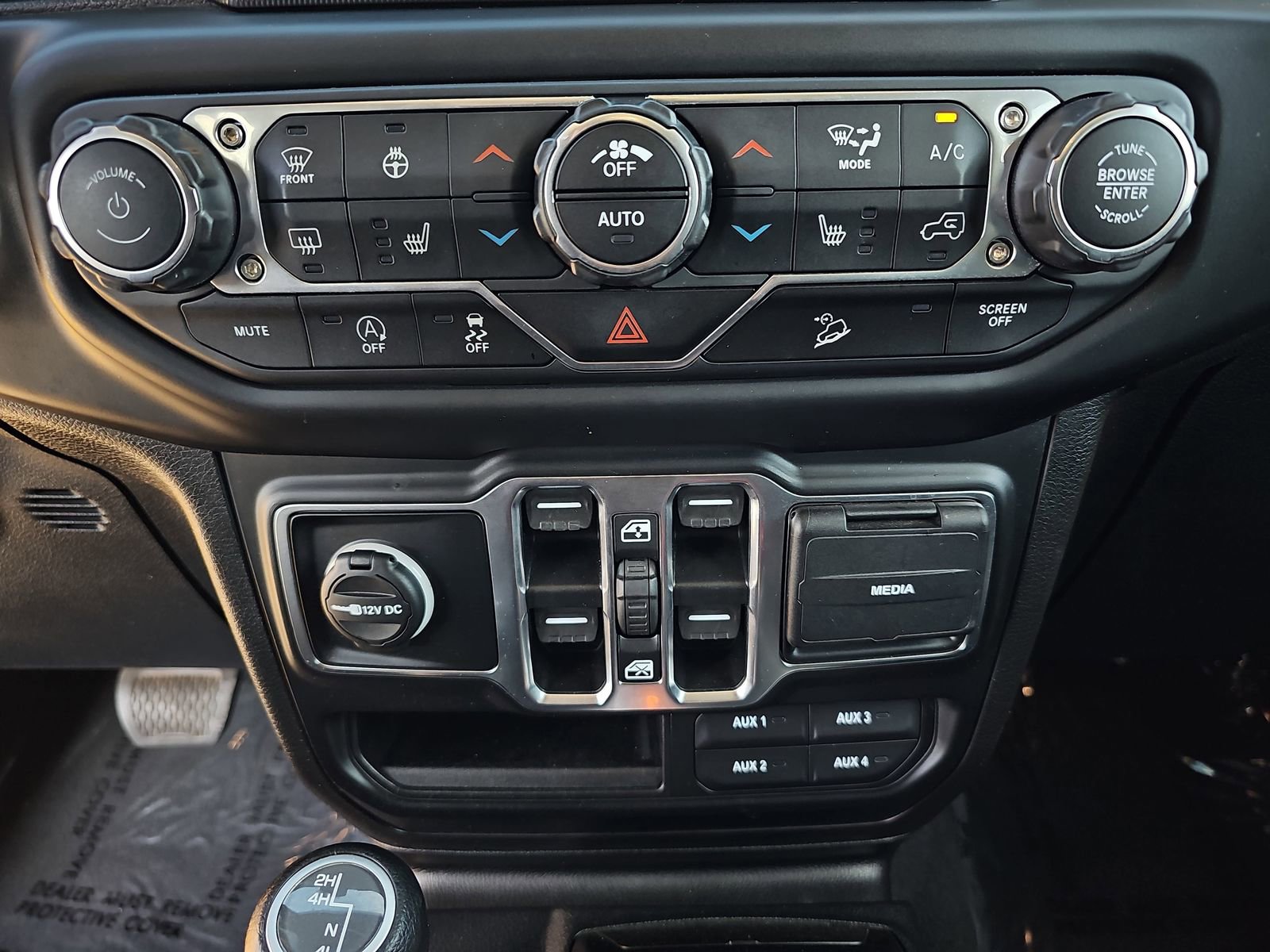 Used 2020 Jeep Wrangler Unlimited Sport image 24