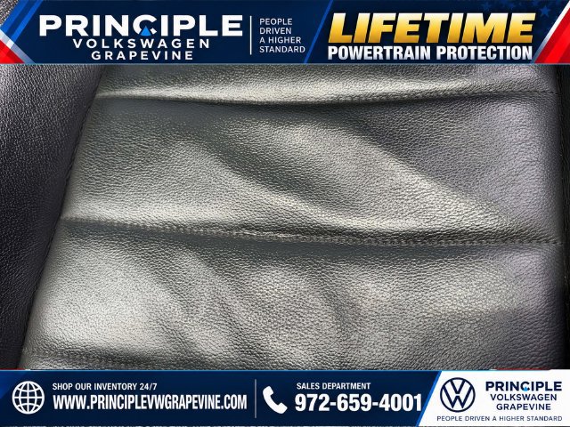 Used 2021 Volkswagen GTI SE FWD image 12