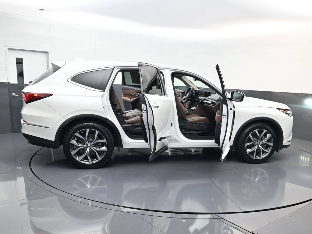 Used 2024 Acura MDX w/ Technology Package AWD/4WD image 29