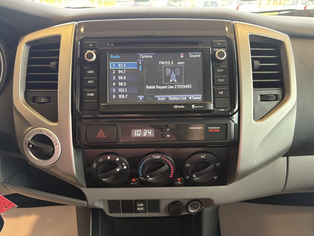 Used 2014 Toyota Tacoma 4x4 Double Cab w/ TRD Sport Package image 17