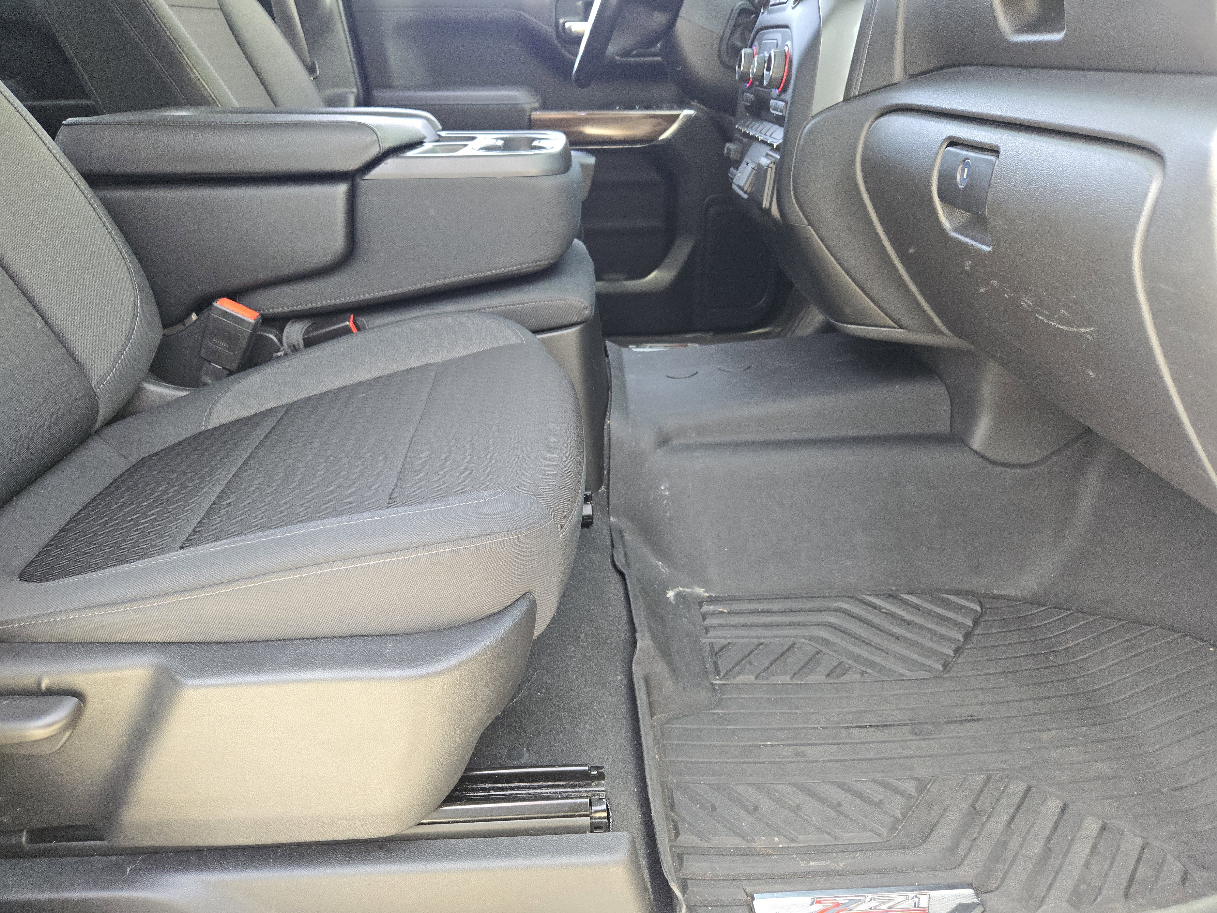 Used 2021 Chevrolet Silverado 1500 LT w/ Texas Edition Plus image 17