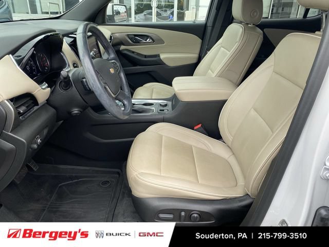 Certified 2022 Chevrolet Traverse Premier w/ LPO, Floor Liner Package AWD/4WD image 23