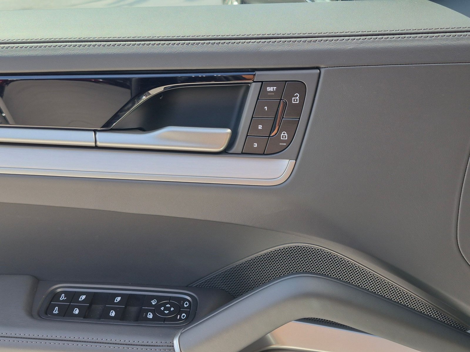 New 2026 Porsche Cayenne S AWD/4WD image 15