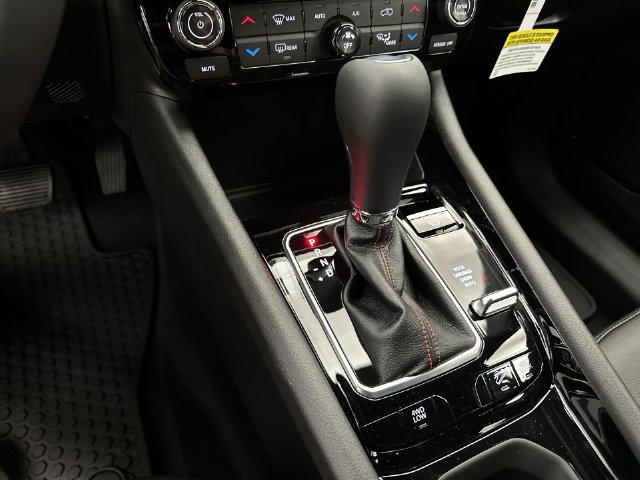New 2026 Jeep Compass Trailhawk AWD/4WD image 24