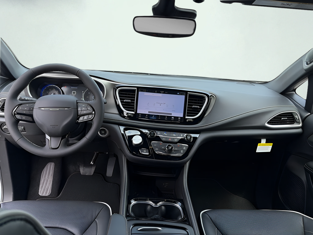 New 2027 Chrysler Pacifica Limited FWD image 18