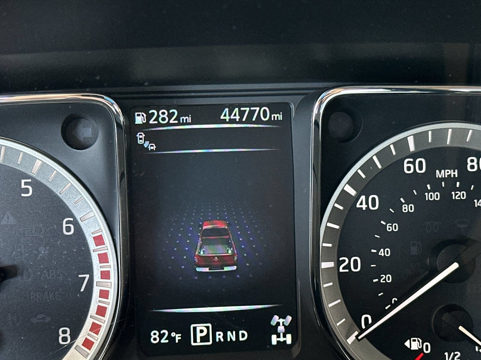 Used 2018 Nissan Titan PRO-4X w/ Pro-4x Utility Package AWD/4WD image 25