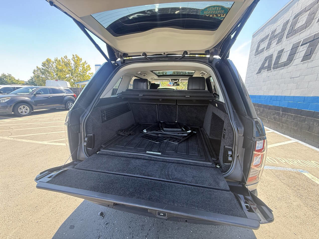 Used 2016 Land Rover Range Rover Supercharged image 23