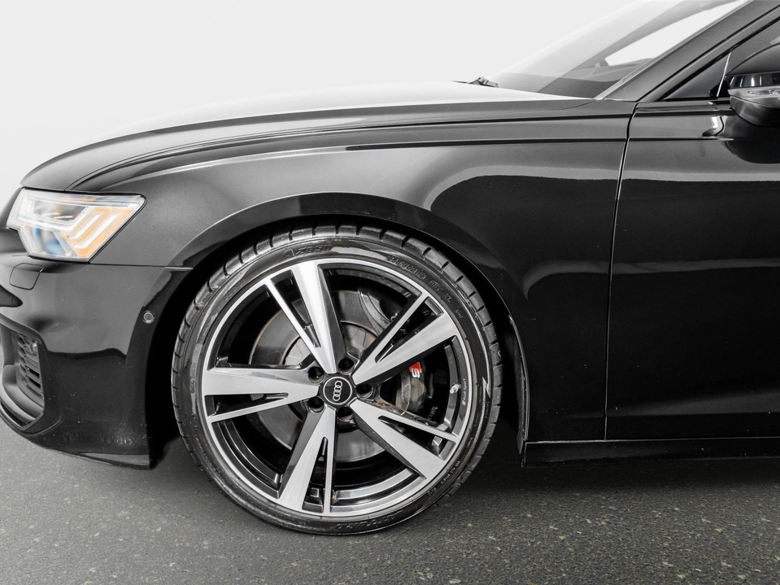 Used 2023 Audi S6 Prestige w/ Prestige Package image 18