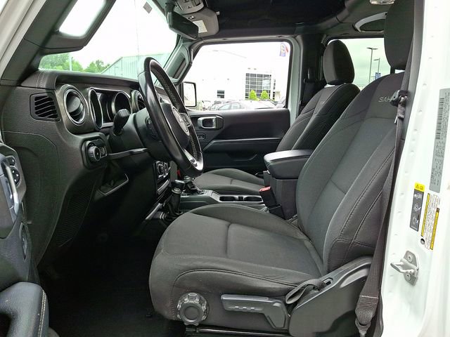 Used 2020 Jeep Wrangler Unlimited Sahara AWD/4WD image 13