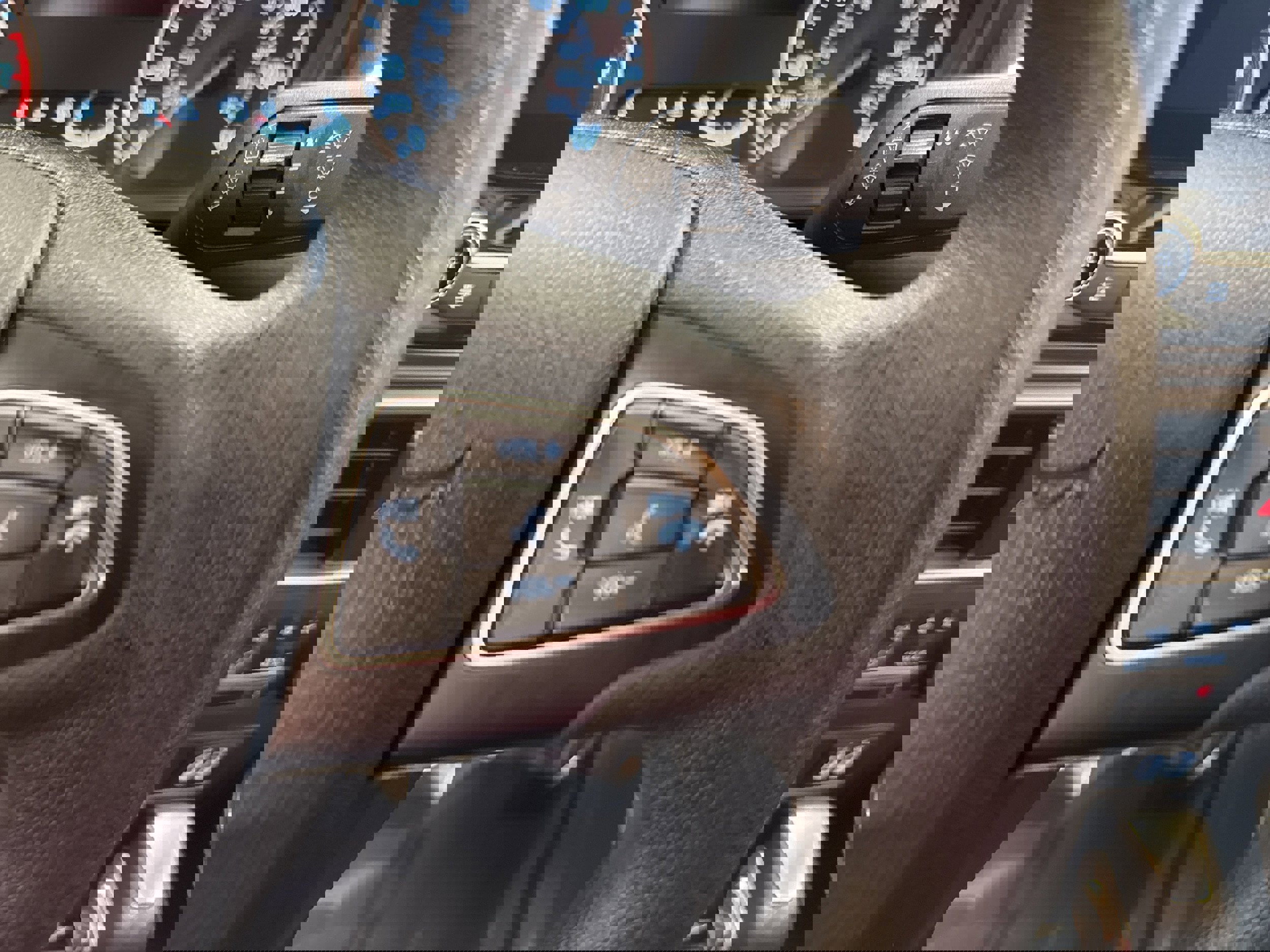 Used 2021 Ford EcoSport SE image 32