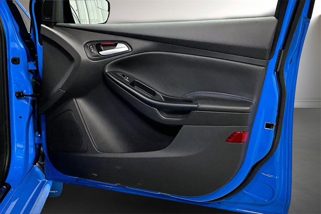 Used 2017 Ford Focus RS image 27