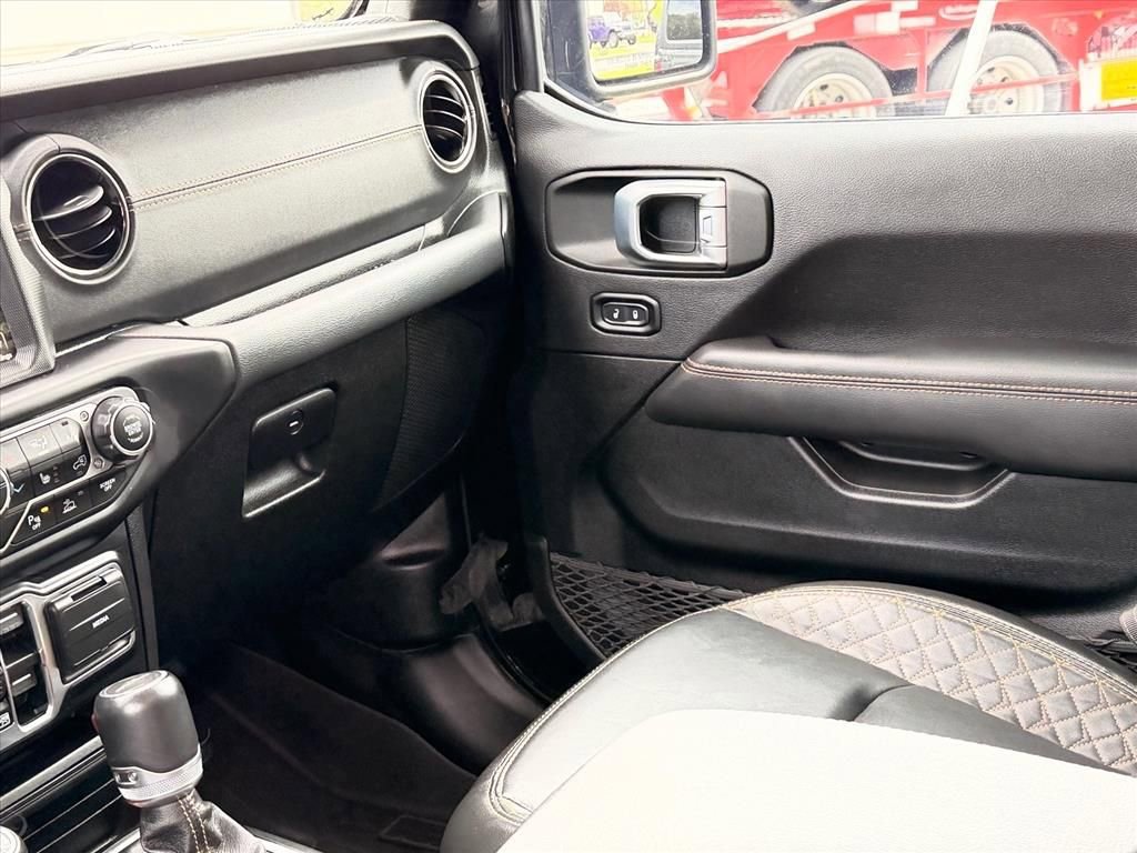 Used 2022 Jeep Gladiator Overland AWD/4WD image 30