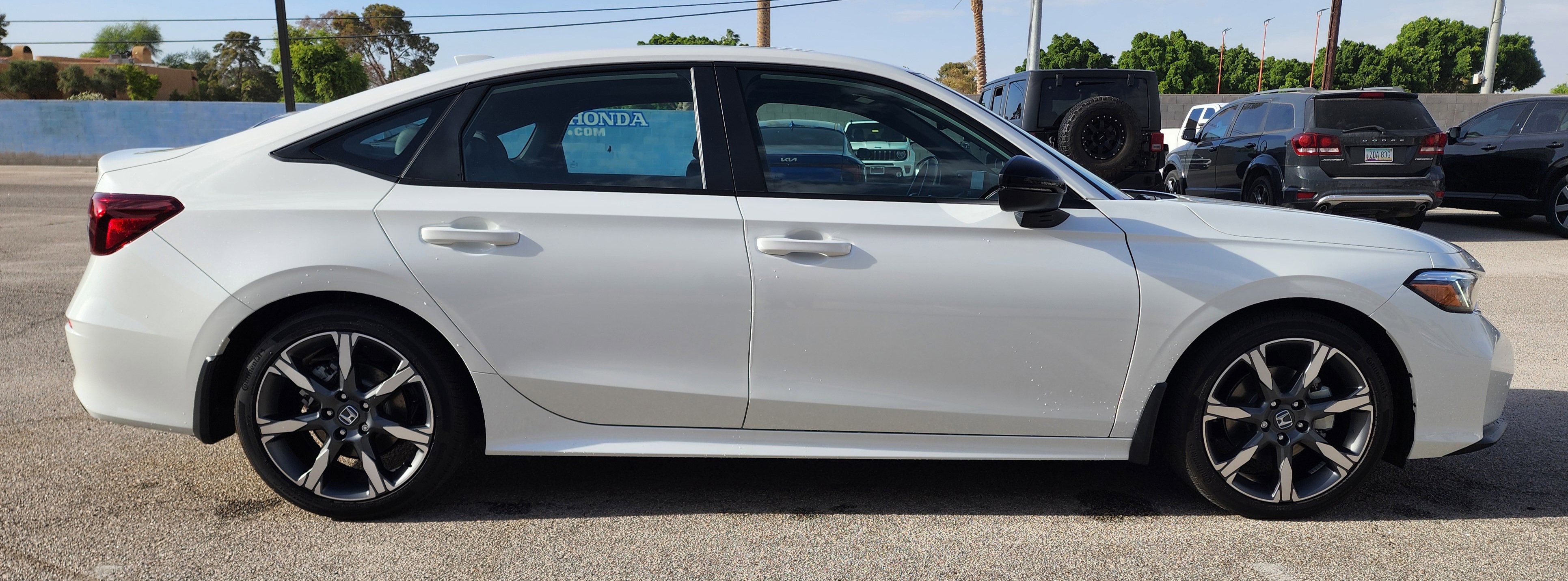 Used 2026 Honda Civic FWD Hybrid Sedan image 4