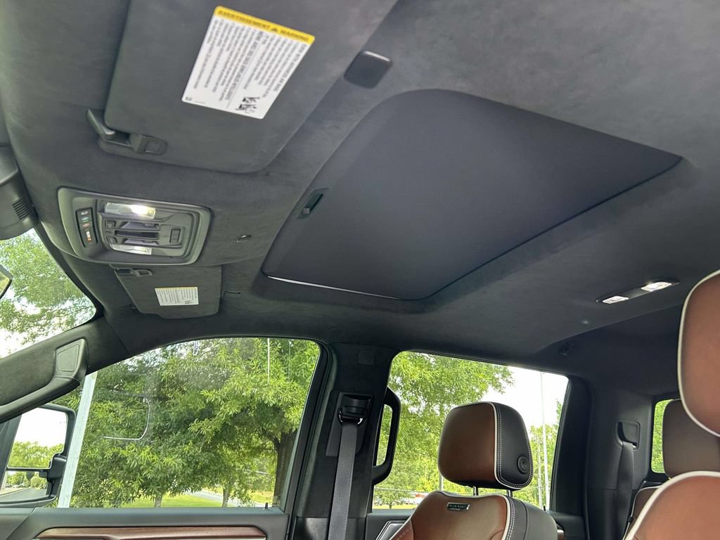 Used 2025 GMC Sierra 2500 Denali Ultimate w/ Max Trailering Package AWD/4WD image 13