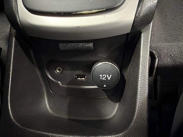 Used 2015 Ford Fiesta SE FWD image 21