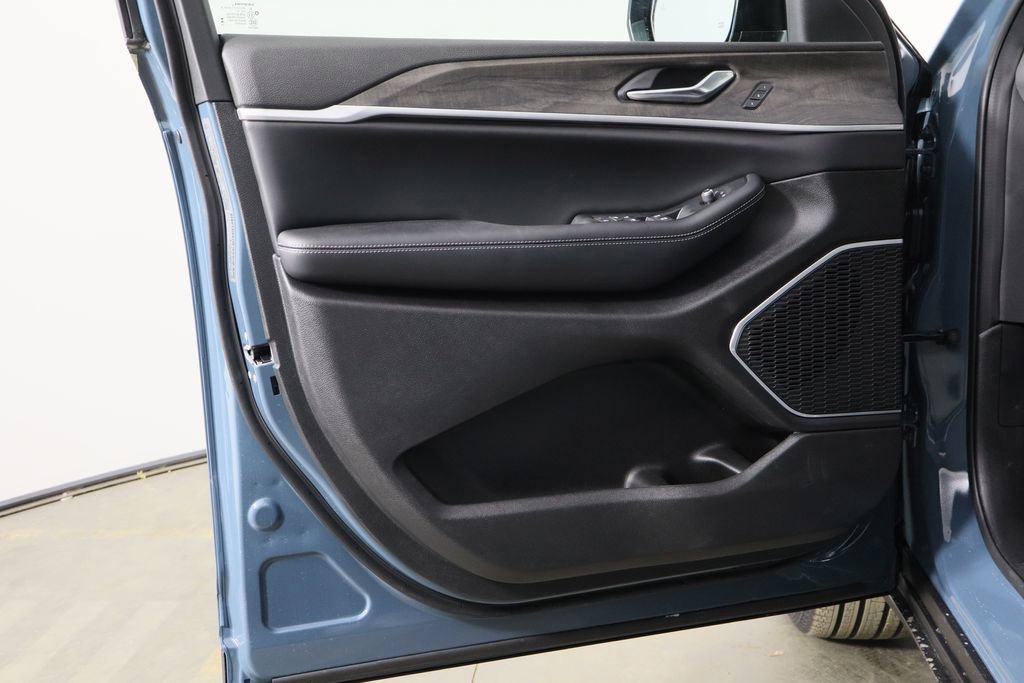 New 2026 Jeep Grand Cherokee Limited image 20