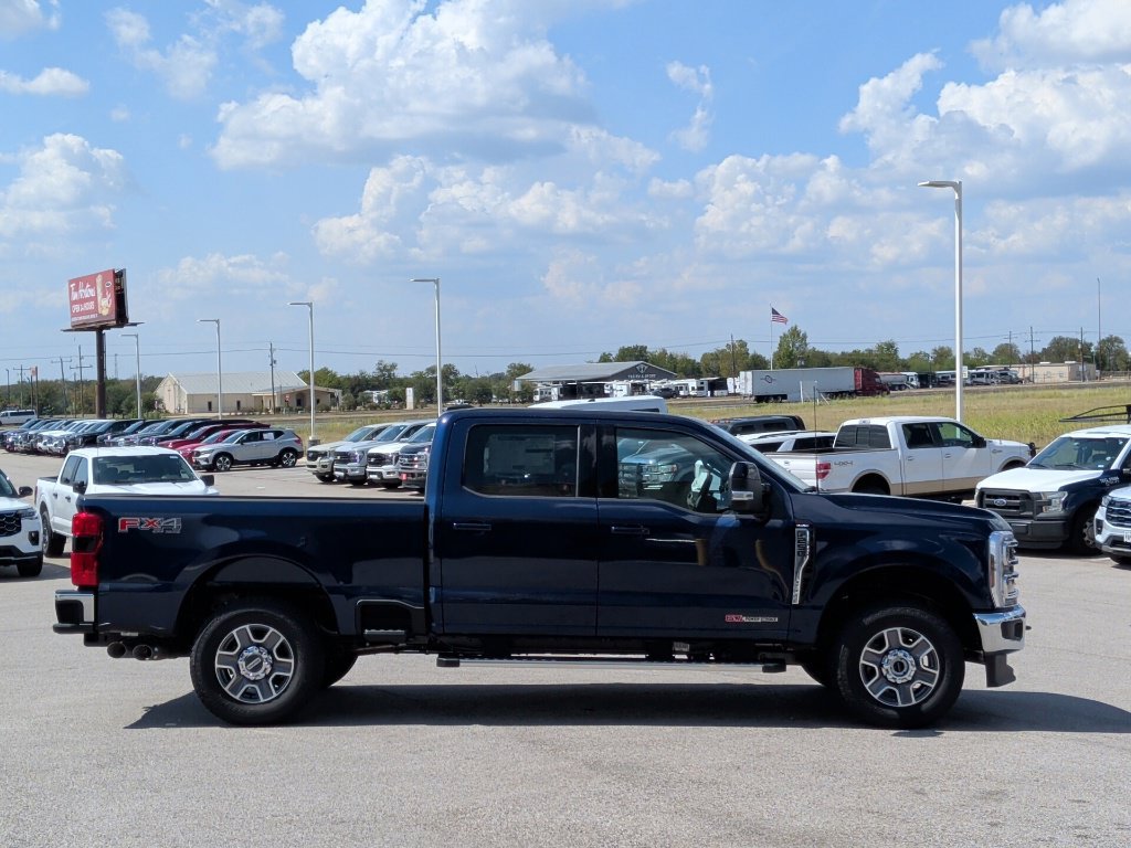 New 2027 Ford F250 Lariat w/ FX4 Off-Road Package AWD/4WD image 9
