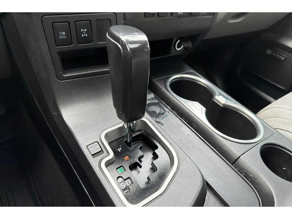 Used 2019 Toyota Sequoia Limited w/ Safety & Convenience Package image 24