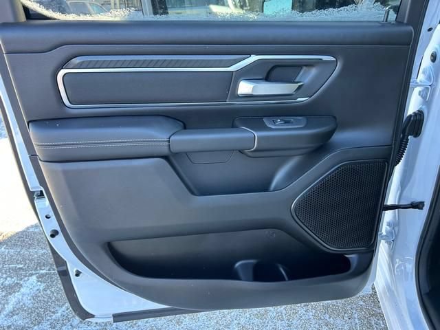 New 2026 RAM 1500 Big Horn AWD/4WD image 13