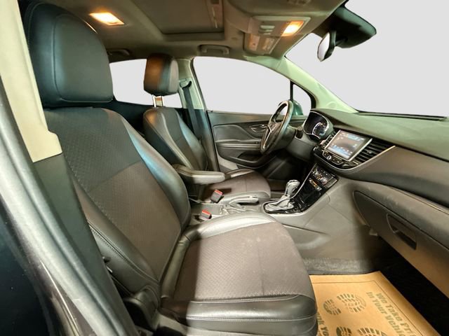 Used 2018 Buick Encore Sport Touring AWD/4WD image 28