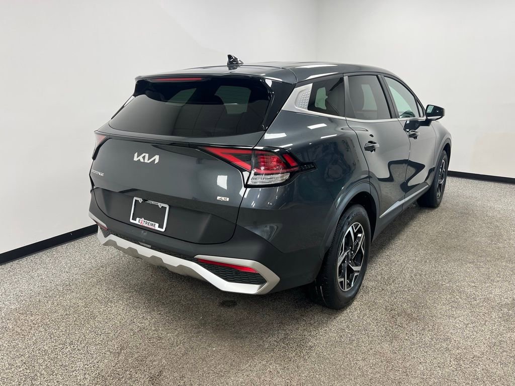 Used 2024 Kia Sportage LX image 19