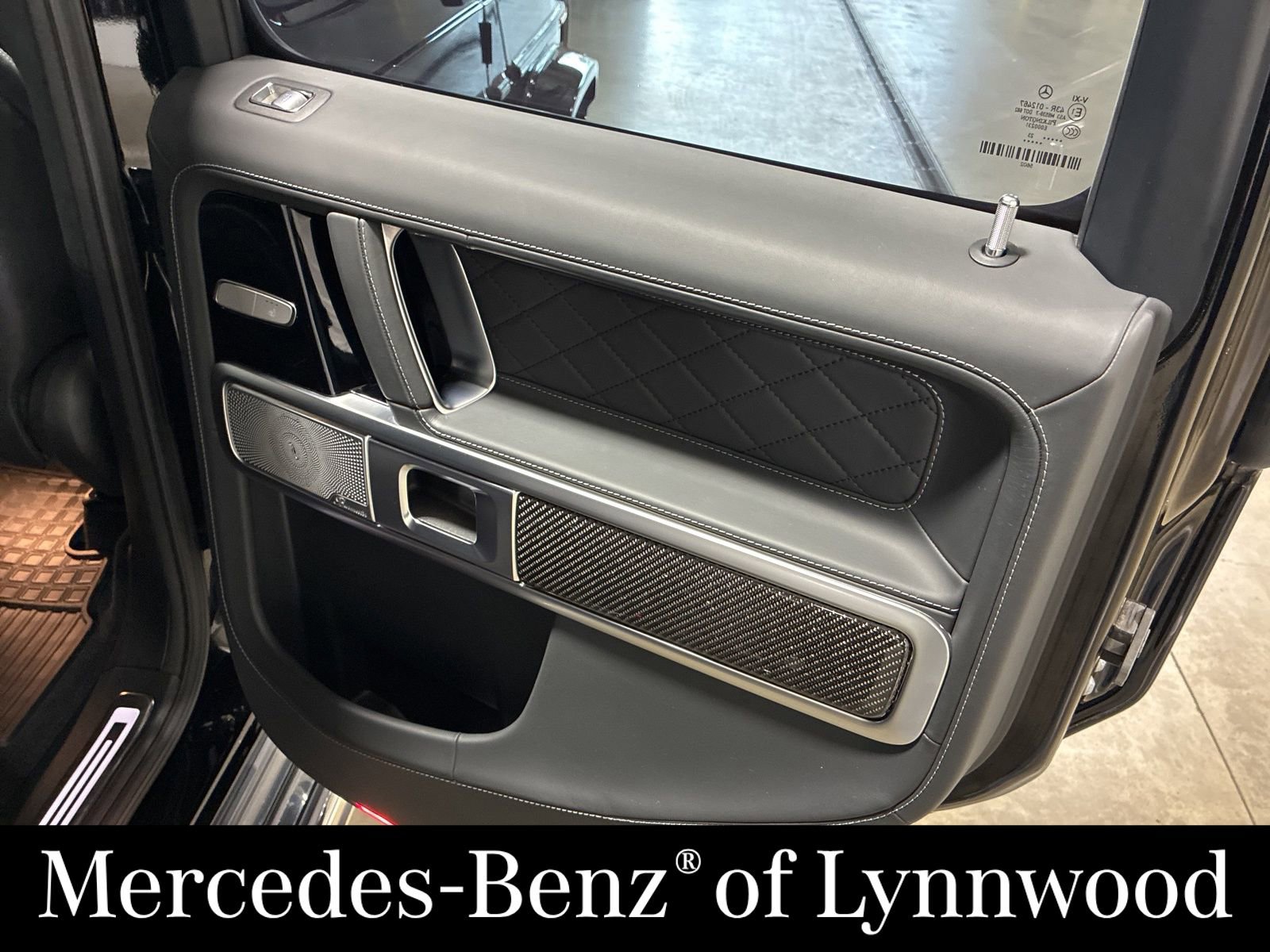 Used 2023 Mercedes-Benz G 550 image 23