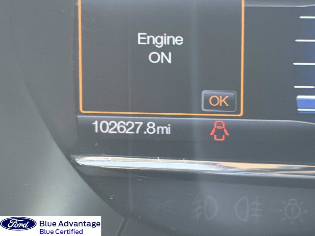 Used 2017 Lincoln Navigator Select RWD image 2