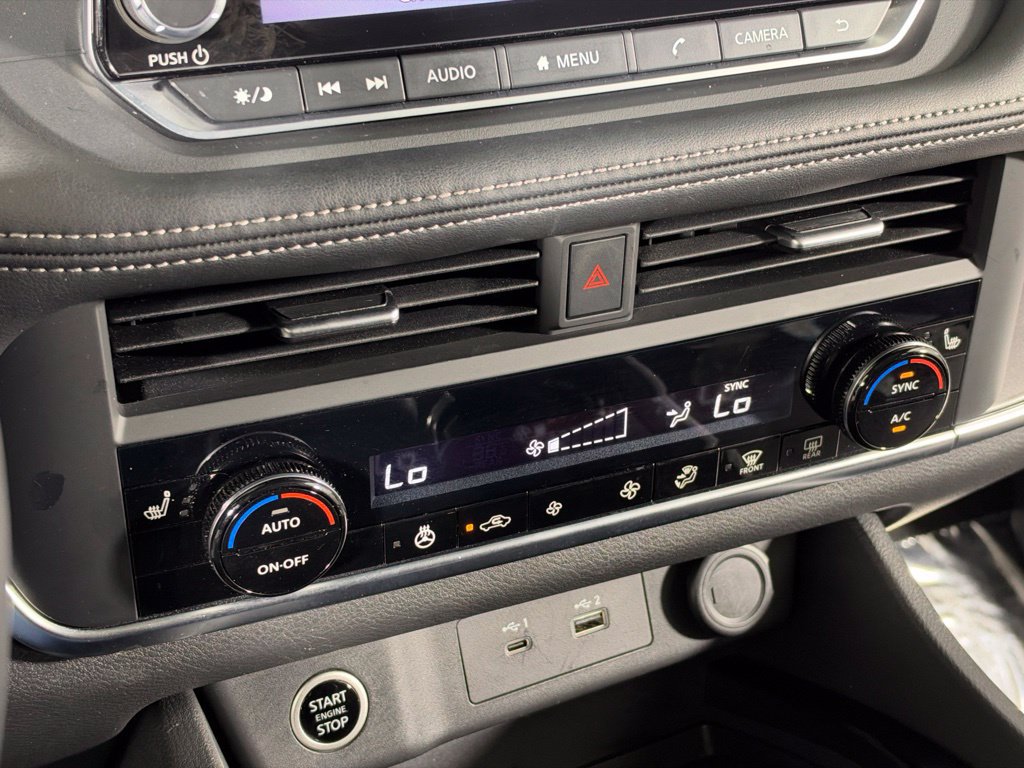 Certified 2023 Nissan Rogue SV w/ SV Premium B Package FWD image 18
