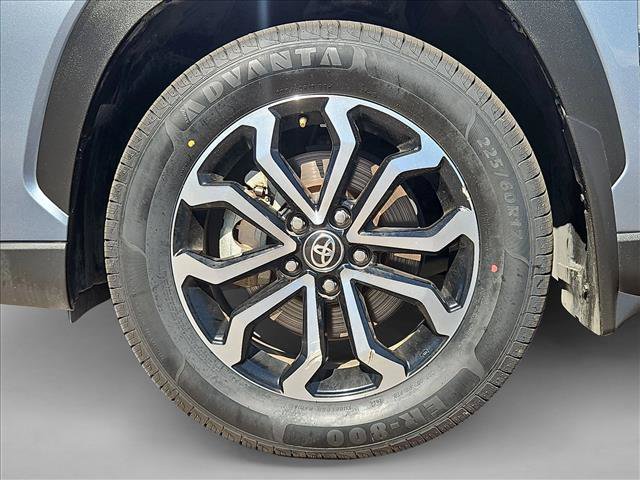 Used 2024 Toyota Corolla Cross AWD Hybrid image 29