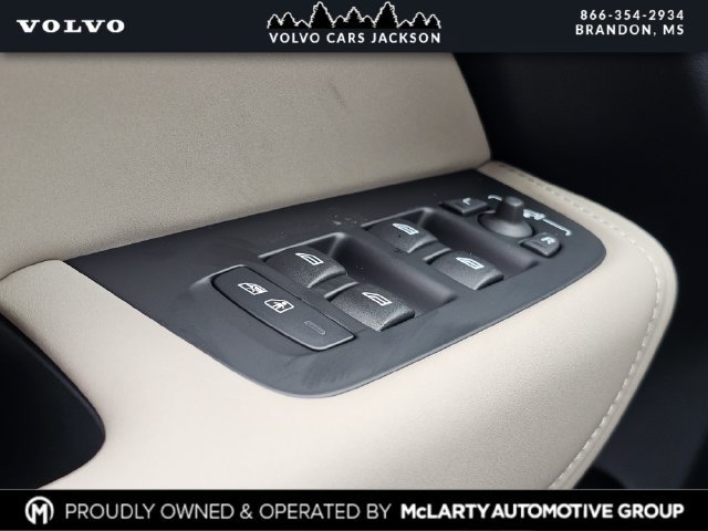 New 2026 Volvo XC60 B5 Plus w/ Protection Package Premier AWD/4WD image 13