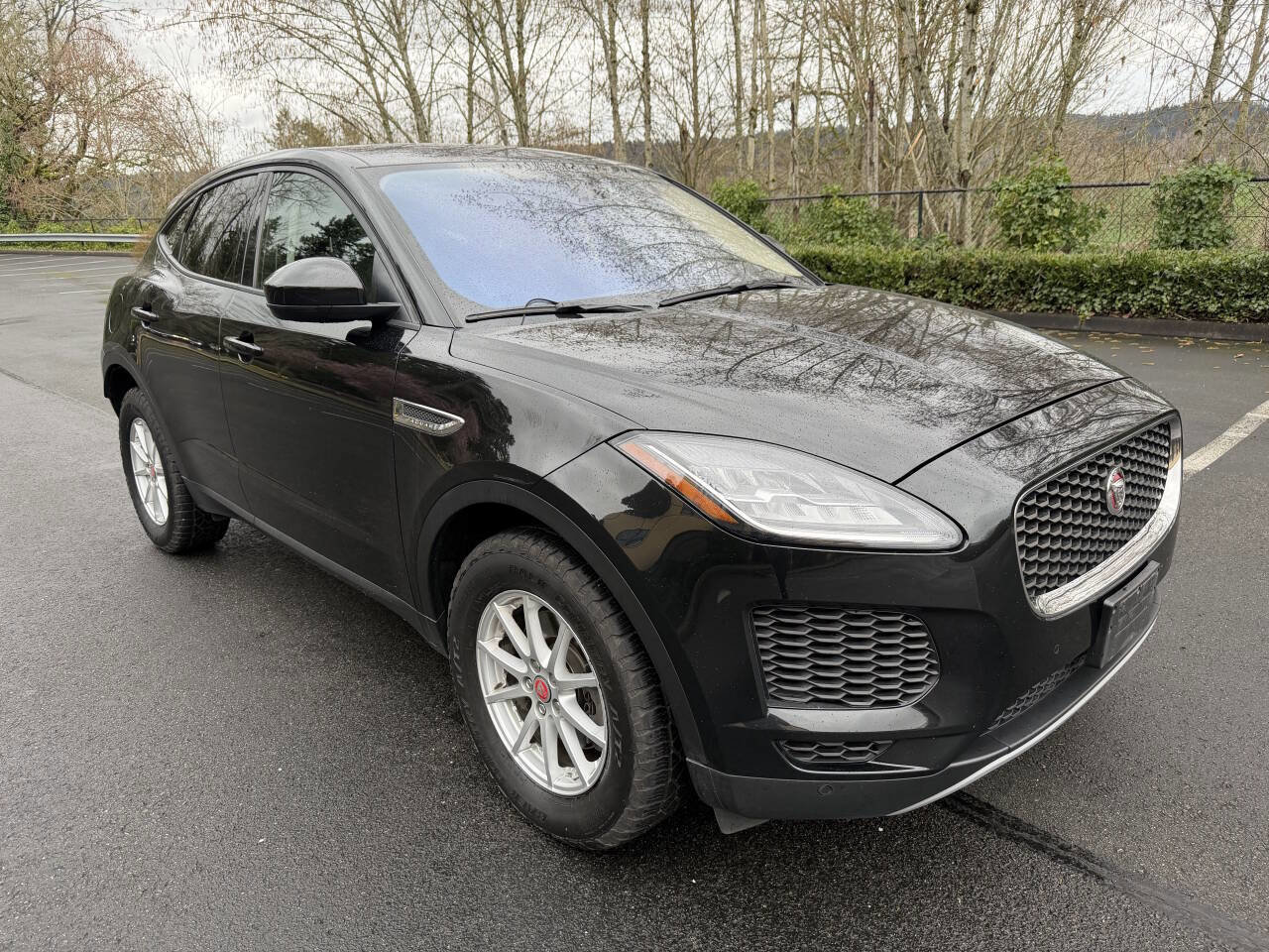 Used 2019 Jaguar E-PACE image 3